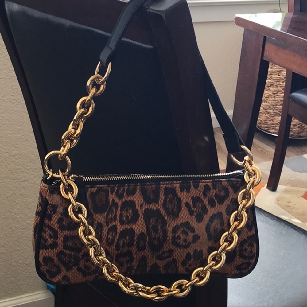 BROWN SNAKESKIN